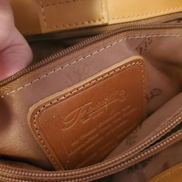 Red Canvas HAND BAG By FOSSIL - Picture 5 of 8